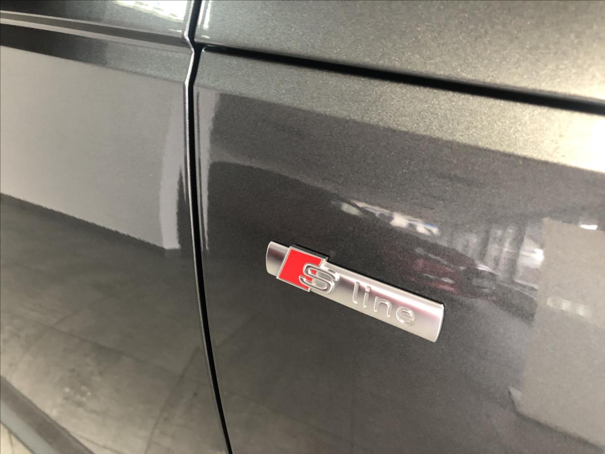 Audi A4 Avant 2,0 TDI AVANT S-LINE VIRTUAL COCPIT