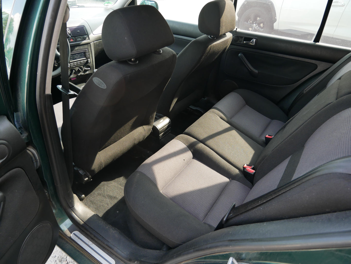 Volkswagen Golf 1.6i 77 kW