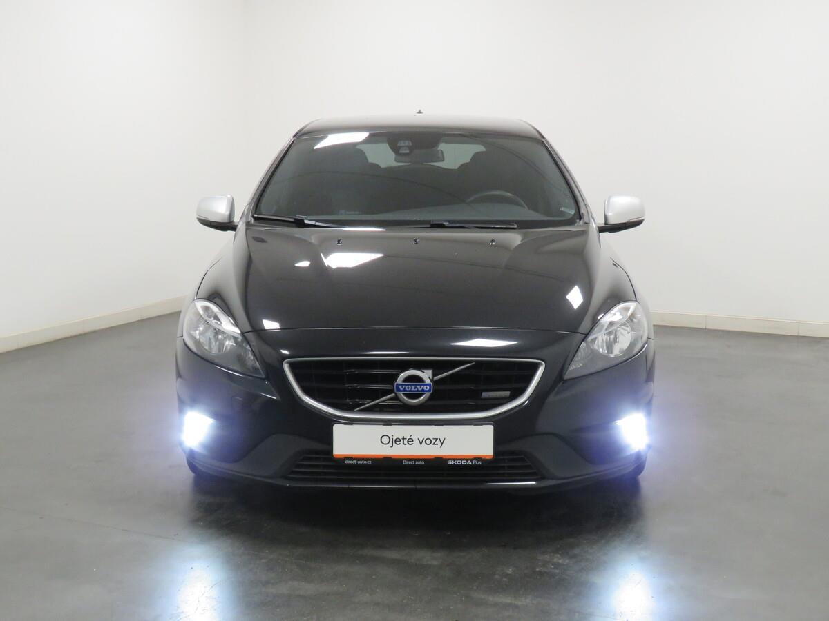Volvo V40 2.0 D3 150kW R-Design Momentum