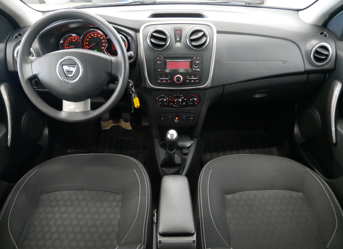 Dacia Logan 1.2i 54kW
