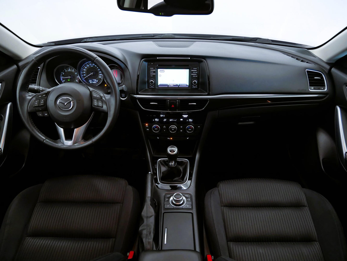 Mazda 6 2.0 Center-line