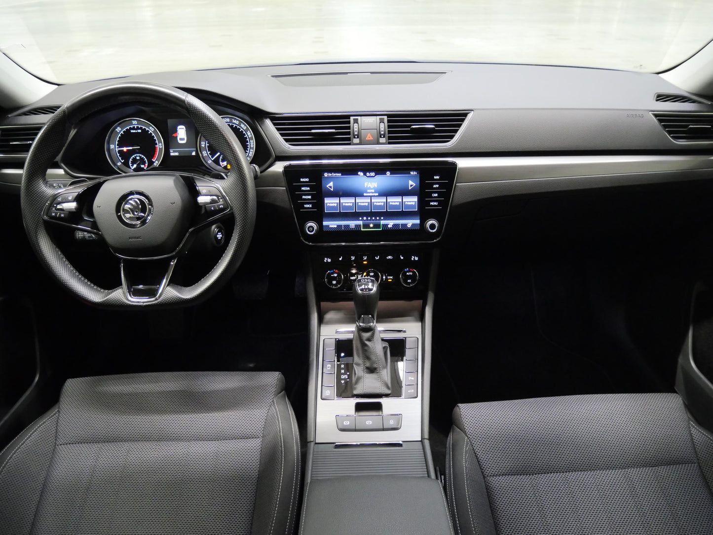 Škoda Superb 2.0 TDI 147 kW 4x4 DSG STYLE