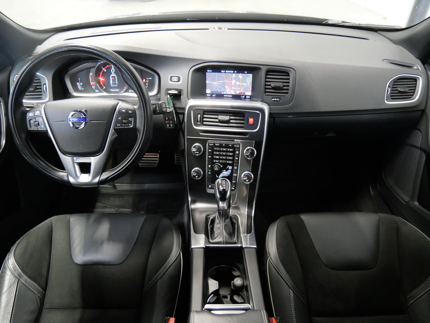 Volvo V60 2.0 D3 110 kW R-Design