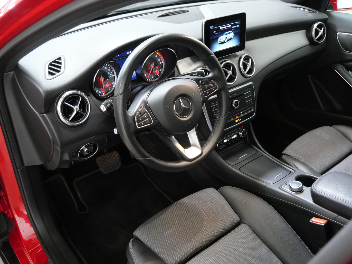 Mercedes-Benz GLA 200d 100 kW 4Matic