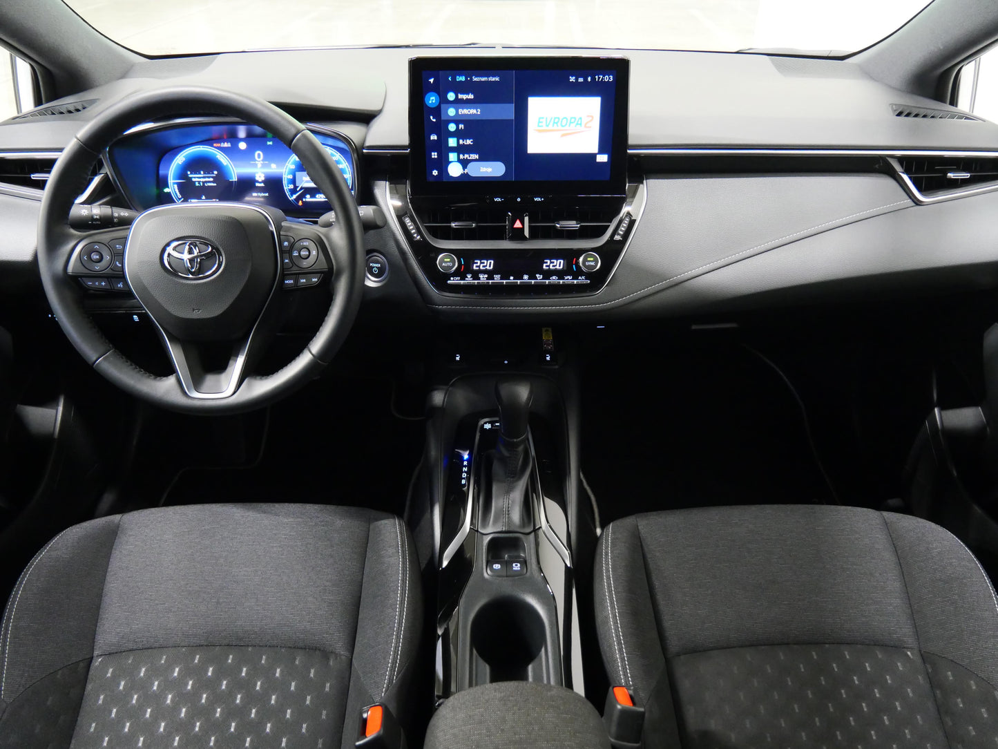 Toyota Corolla 1.8 e-CVT 72 kW Comfort