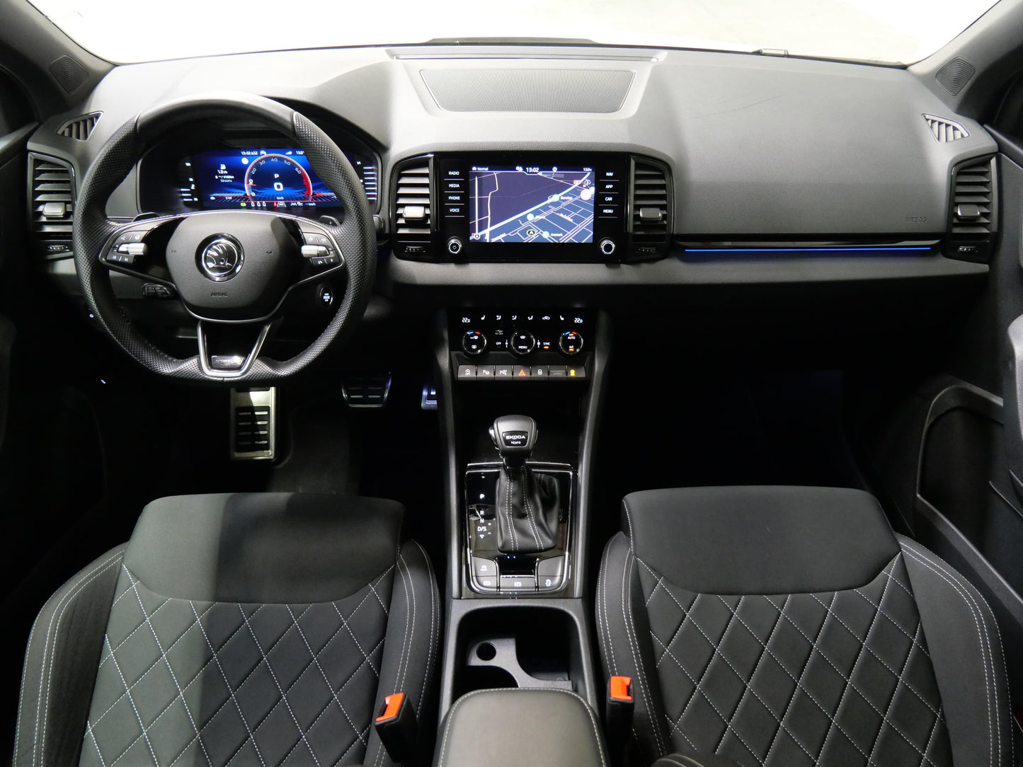 Škoda Karoq 2.0 TSI 140 kW Sportline
