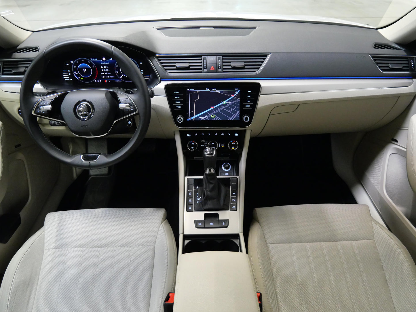 Škoda Superb 2.0 TSI 200 kW Style Extra