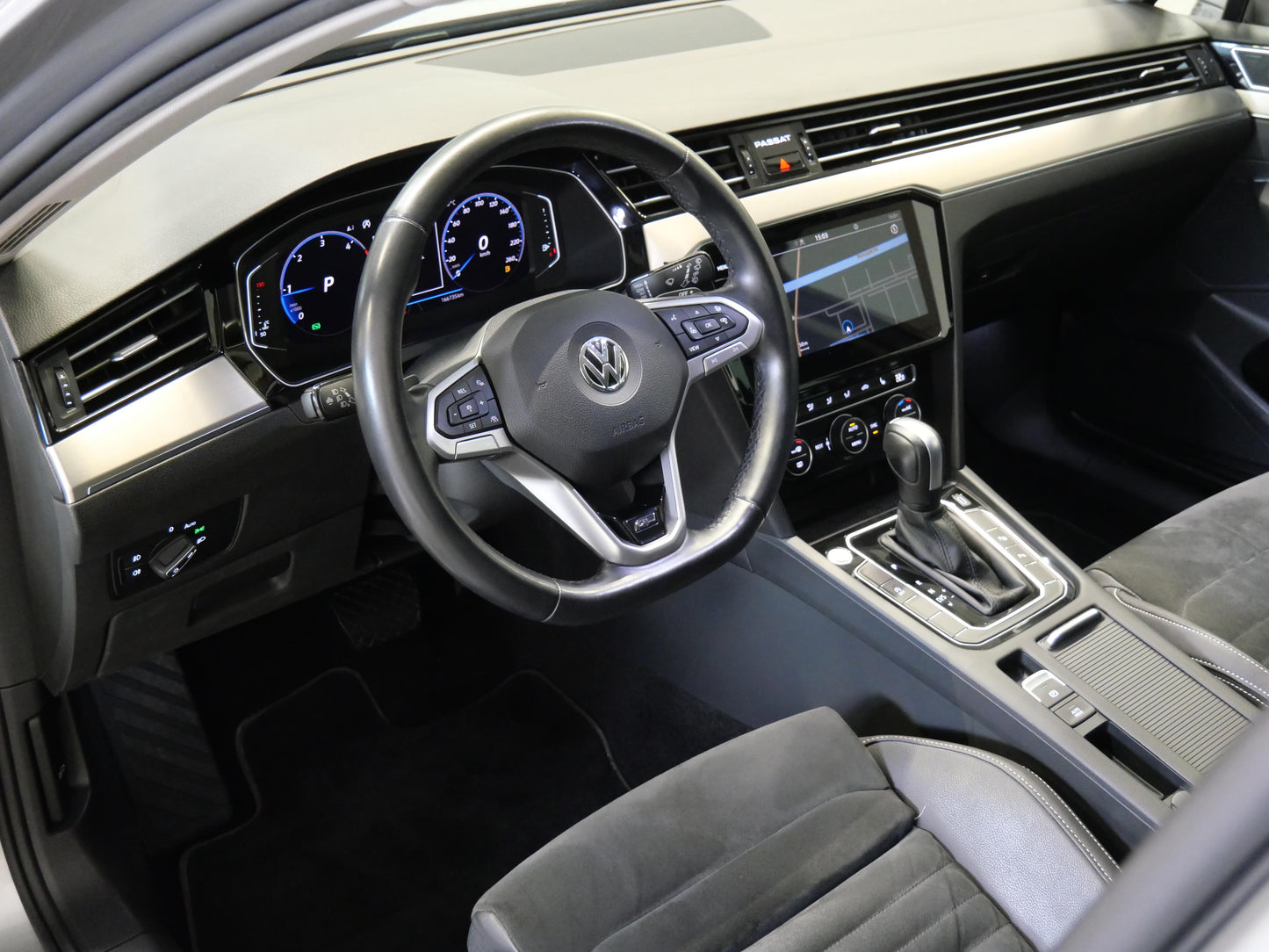 Volkswagen Passat 2.0 TDI 110 kW R-Line
