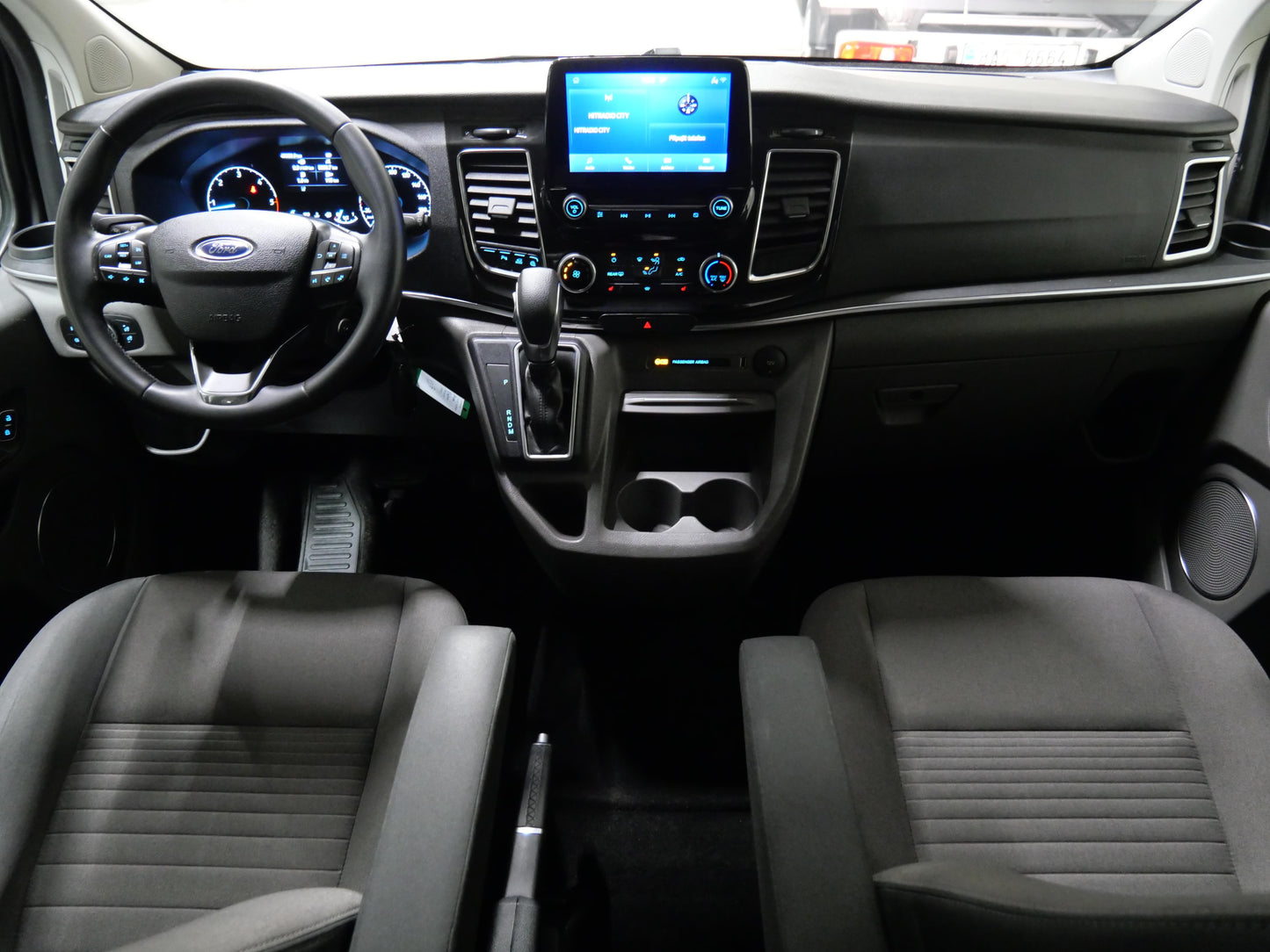 Ford Tourneo Custom 2.0 TDCI 125 kW L2 Titanium