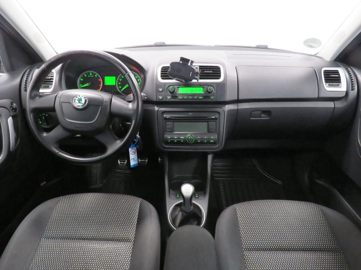 ŠKODA Roomster 1.6 16V MPI 77 kW Scout