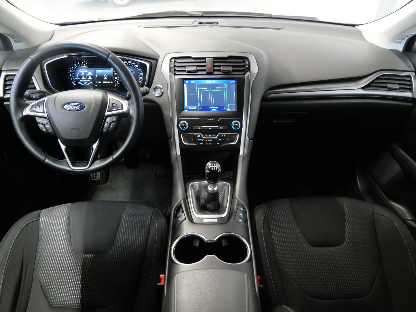 Ford Mondeo 1.5 EcoBoost 121 kW Titanium