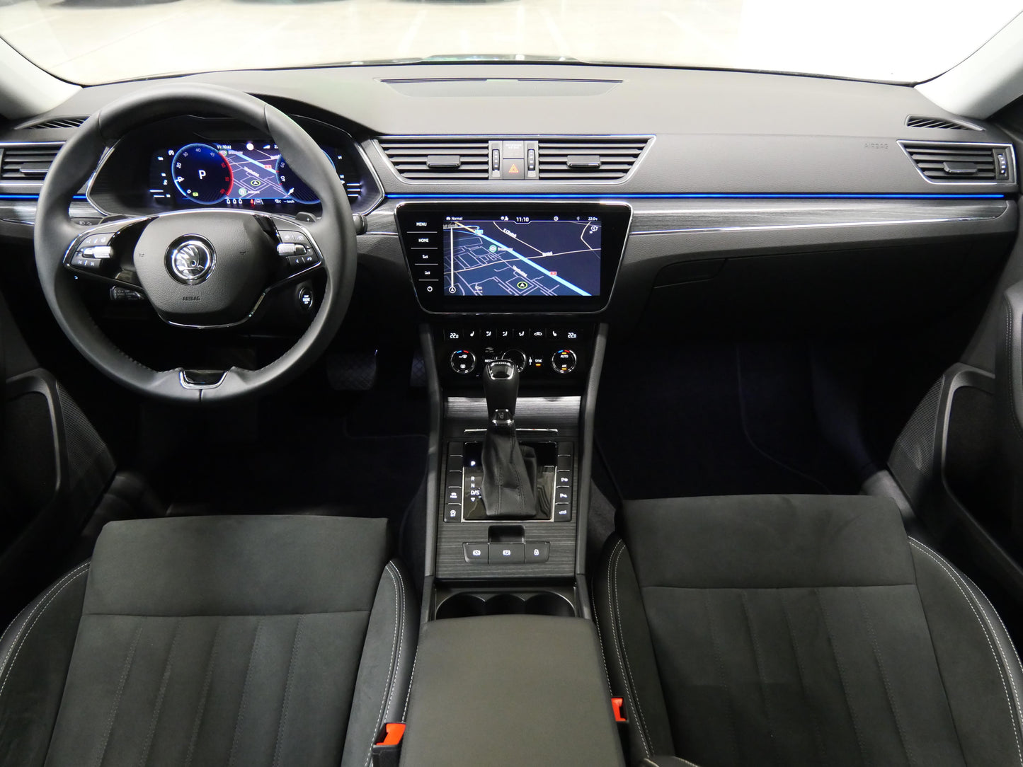 Škoda Superb 2.0 TDI 110 kW DSG Style TOP