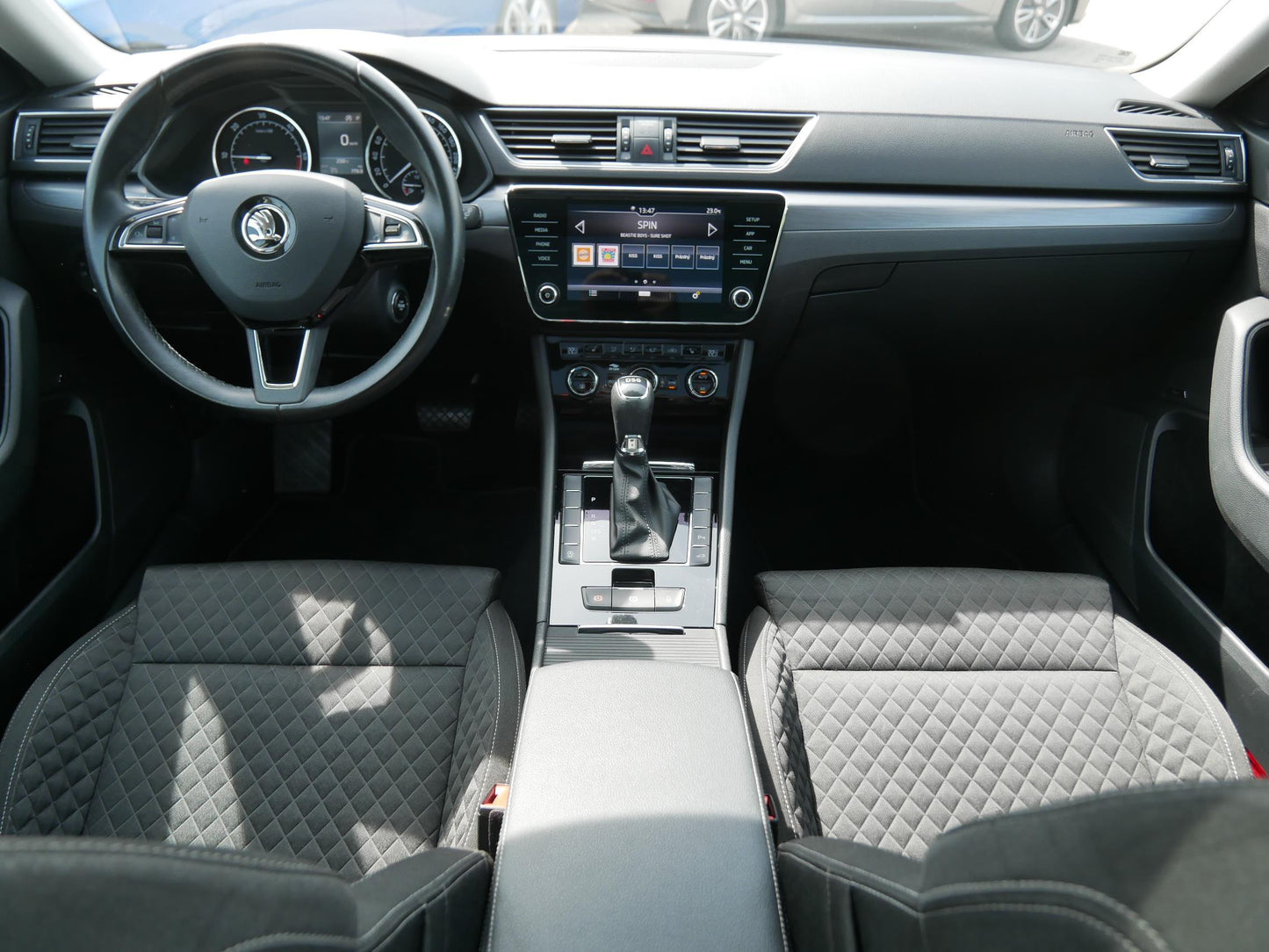 Škoda Superb 2.0 TDI 110 kW STYLE