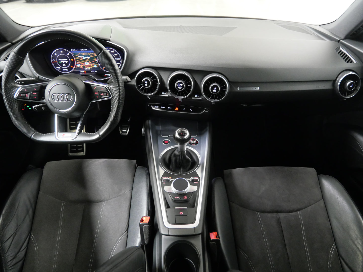 Audi TT 2.0 TDI 135 kW S line