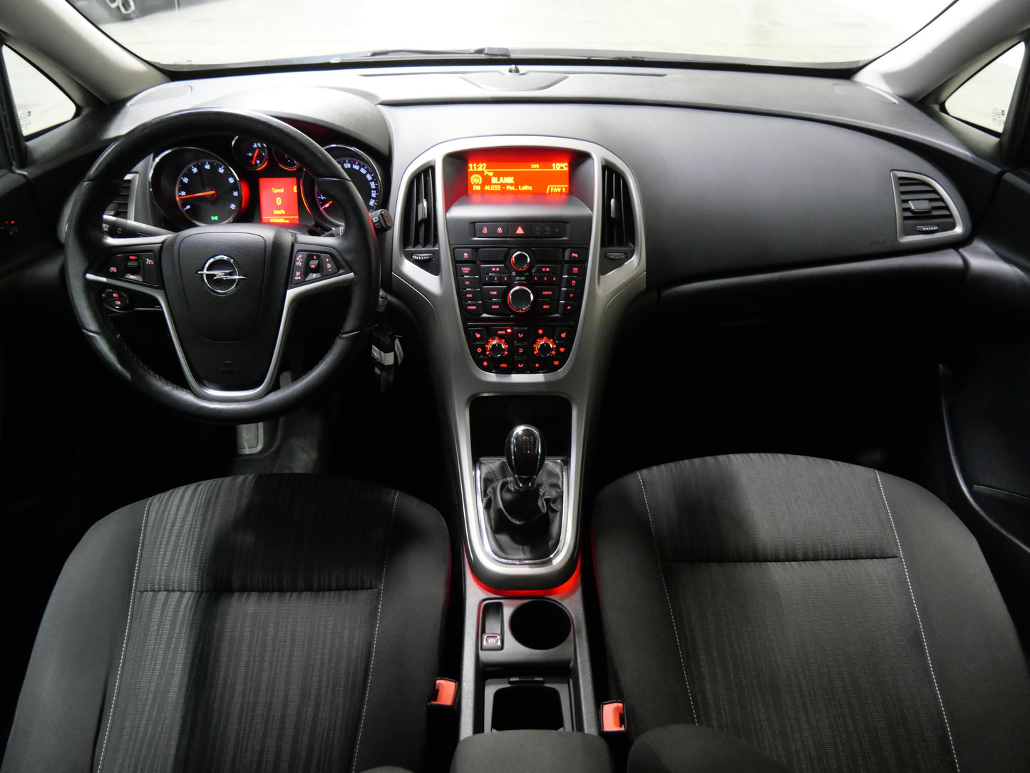 Opel Astra 1.4 T 103 kW Design Edition