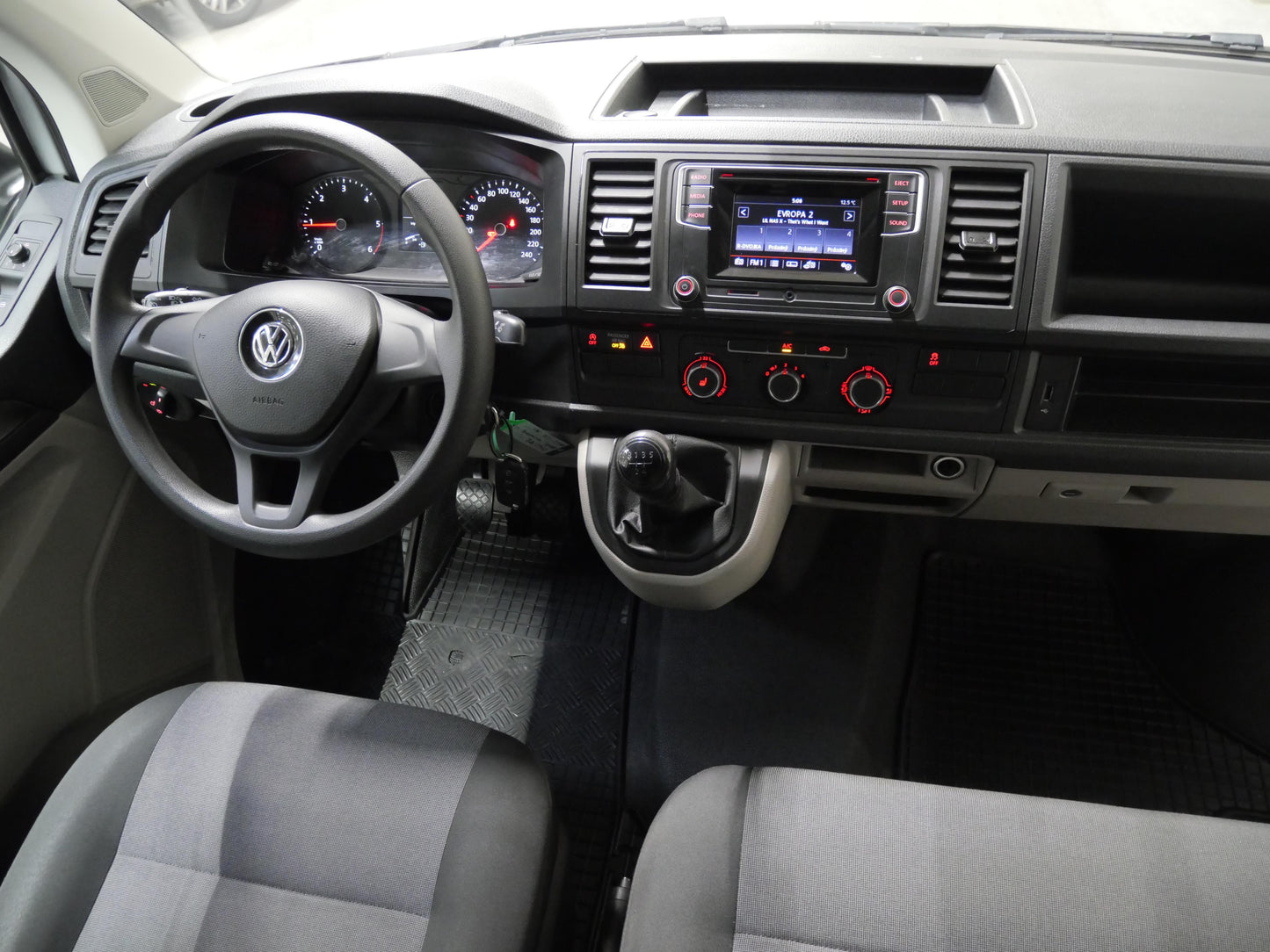 Volkswagen Transporter 2.0 TDI 75 kW KR