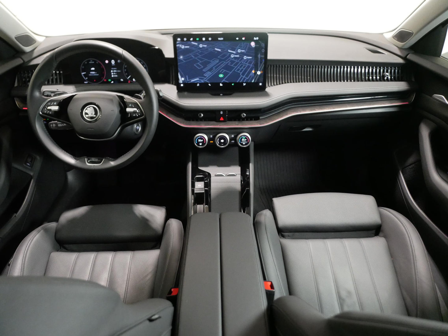Škoda Superb 2.0 TDI 110 kW L&K