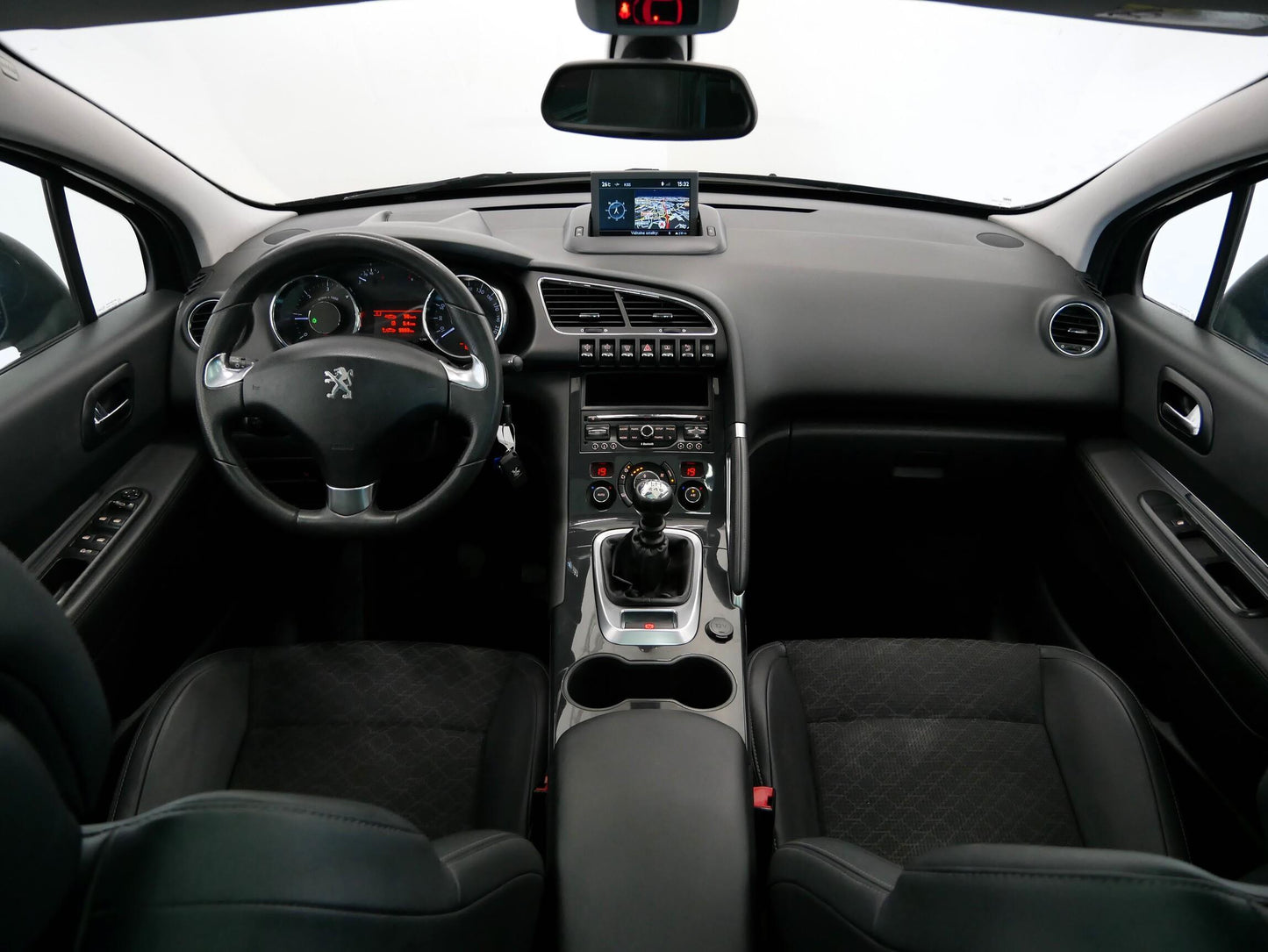 Peugeot 3008 1.6 HDi ALLURE