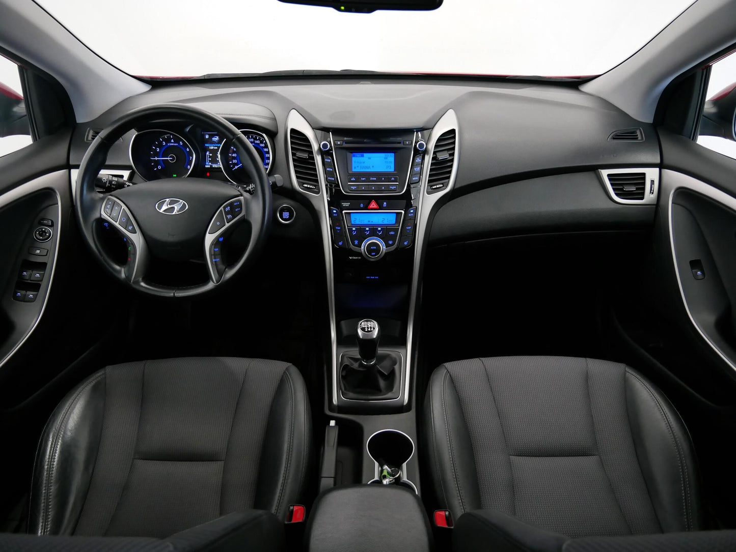 Hyundai i30 1.6 GDi 99kW Trikolor