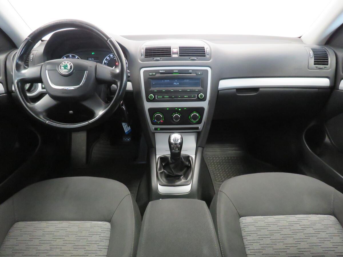 Škoda Octavia 1.6 MPI 75 kW Ambiente Plus