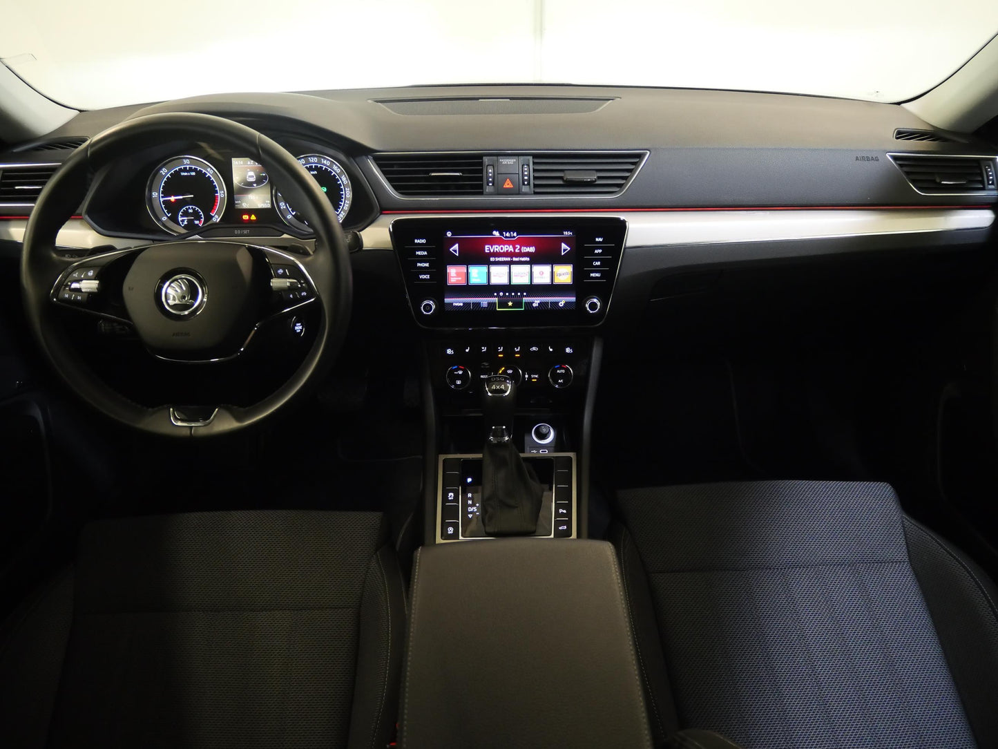 Škoda Superb 2.0 TDI 147 kW 4x4 Style