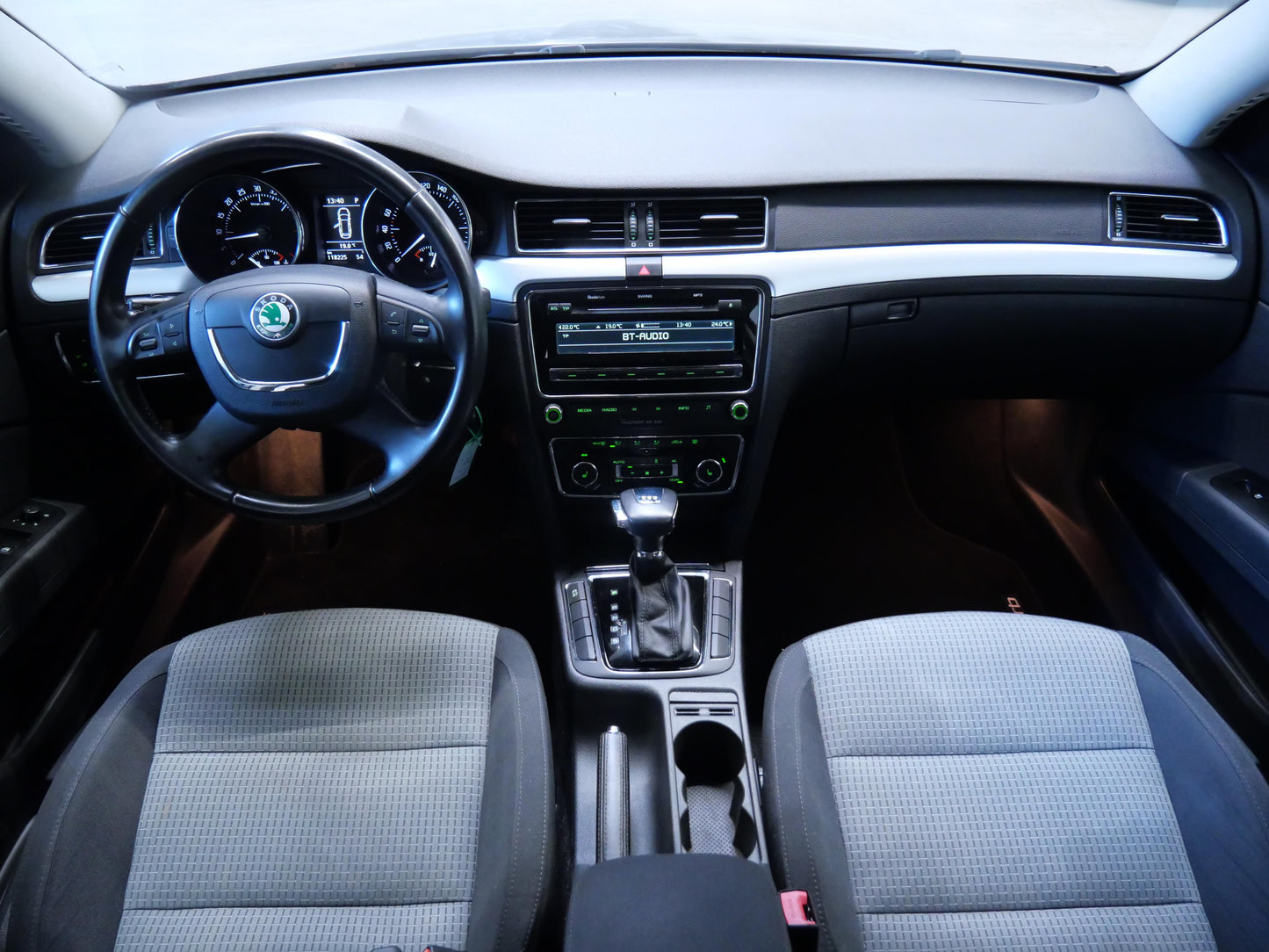 Škoda Superb 2.0 TDI 103 kW DSG Ambition