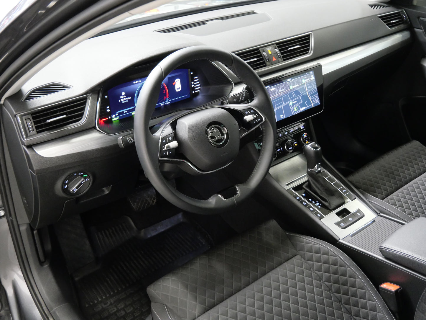 Škoda Superb 1.4 TSI iV 115 kW Ambition