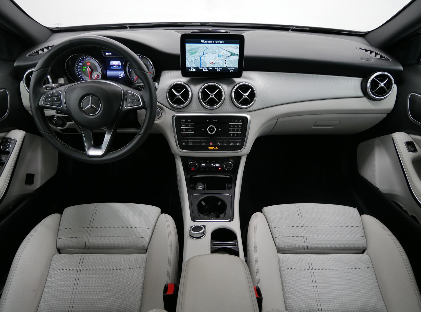 Mercedes-Benz GLA 200d 100 kW 4MATIC Urban
