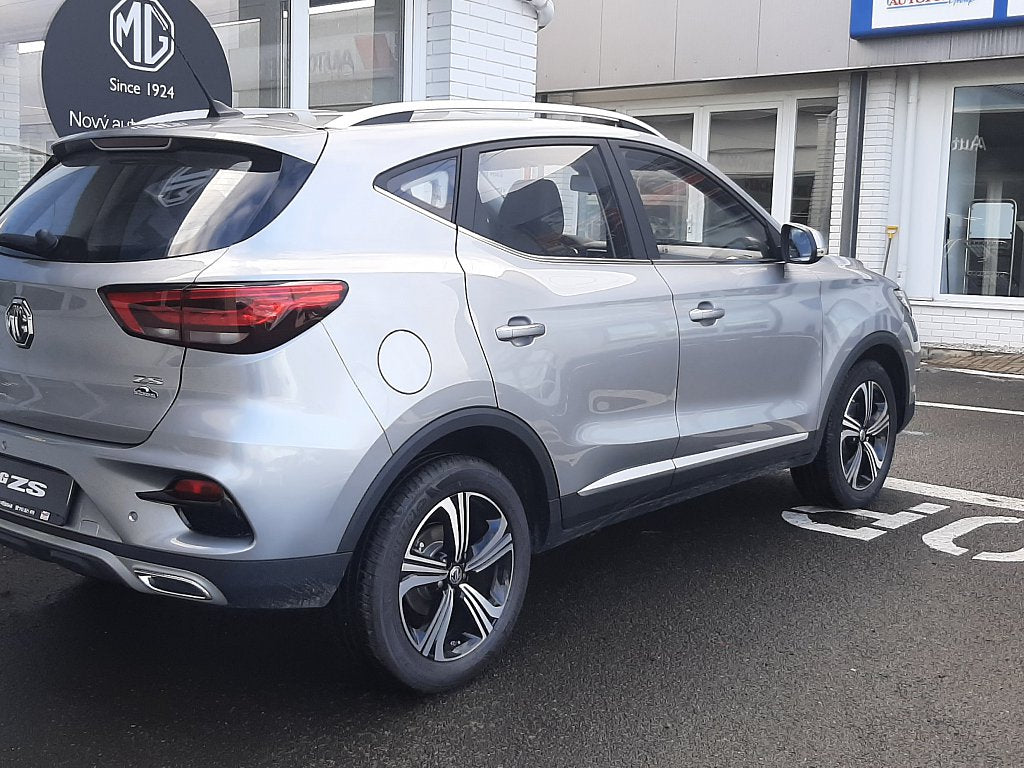 MG ZS 1.5 DVVT Essential