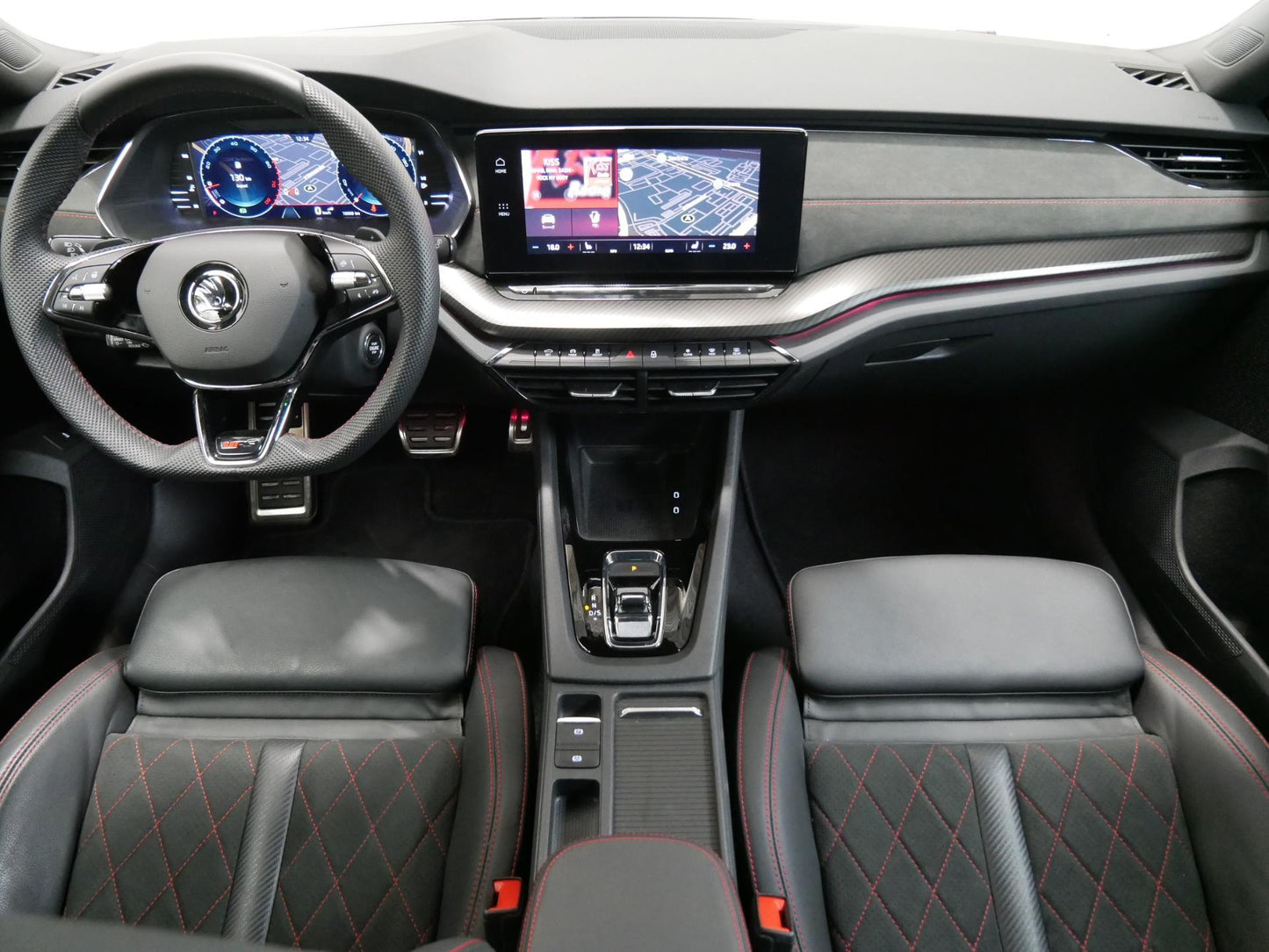 Škoda Octavia RS RS 2.0 TSI/180kW/DSG/TAŽNÉ/LED.MATRIX/NAVI/KAMERA/
