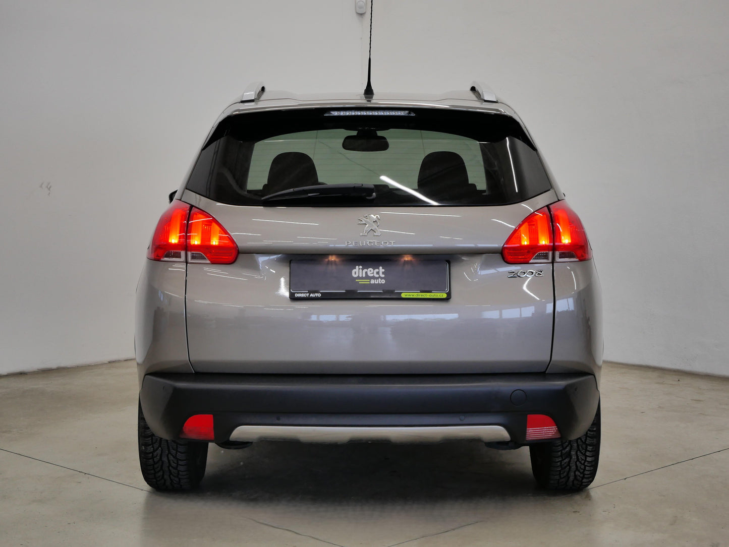 Peugeot 2008 1.2 VTI 60 kW Allure