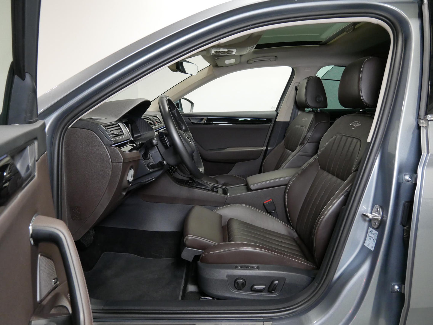 Škoda Superb 2.0 TDI 147kW L&K