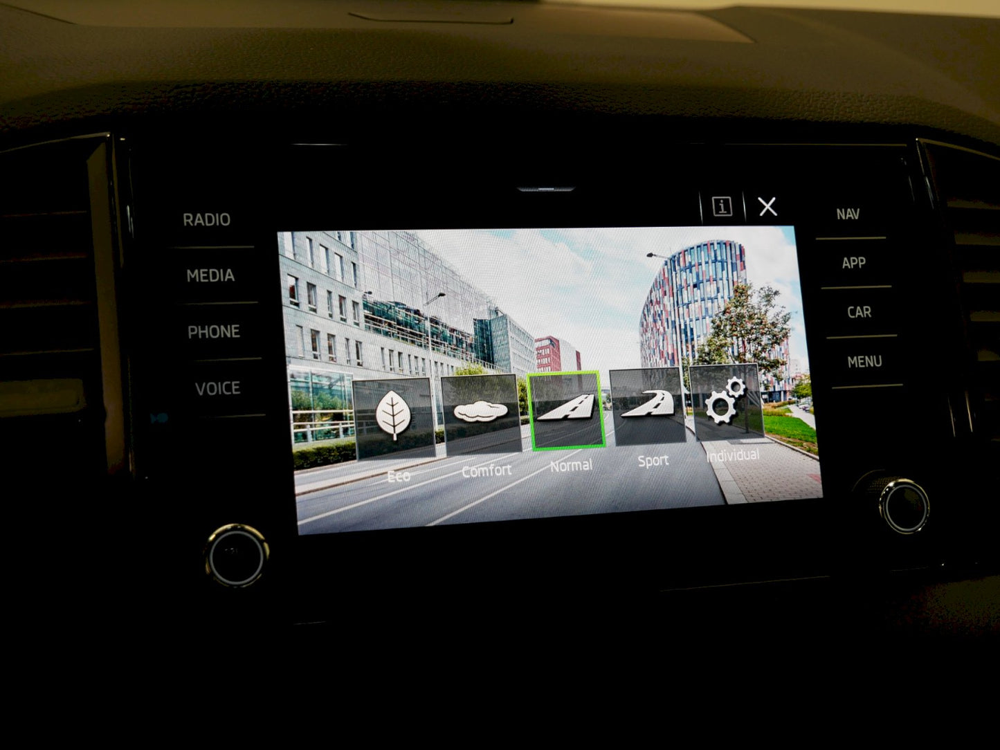 Škoda Karoq 2.0 TDI 110 kW SportLine