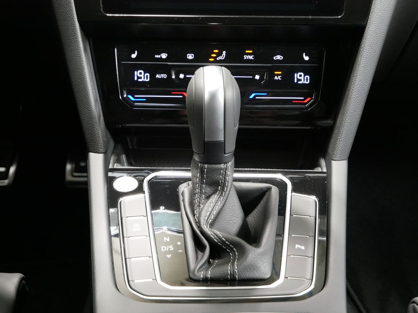 Volkswagen Passat 2.0 TDI 110 kW R-Line