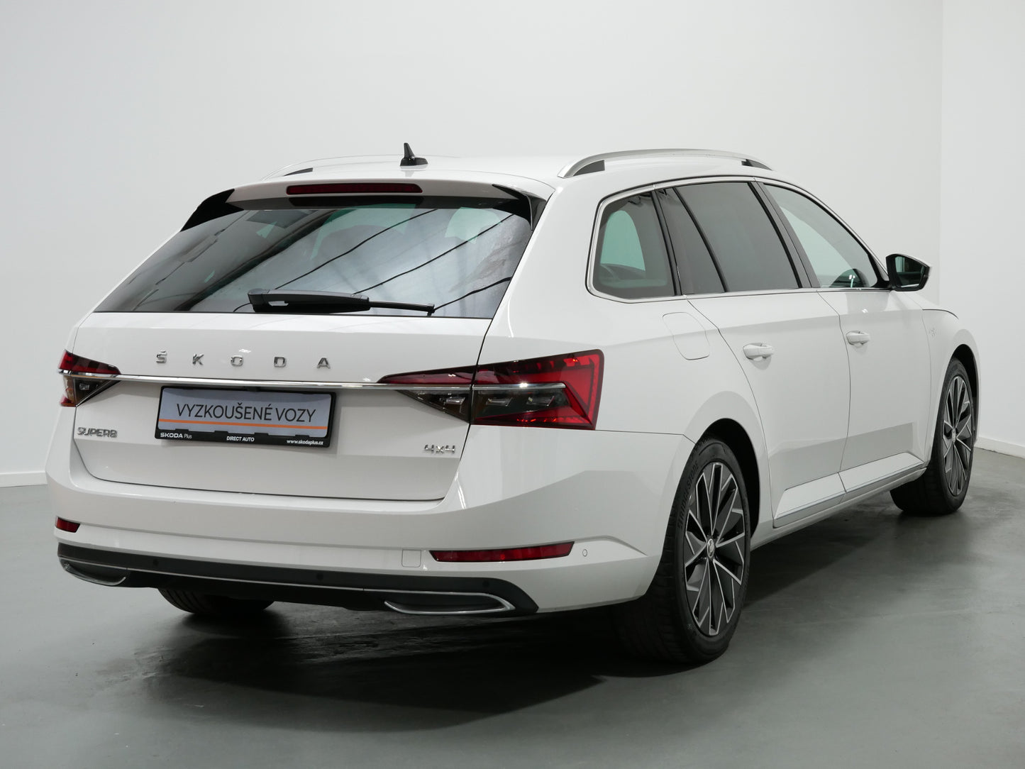 Škoda Superb 2.0 TDI/140 kW/DSG/4x4/L&K/MATRIX/DCC/EL.VÍKO/DPH