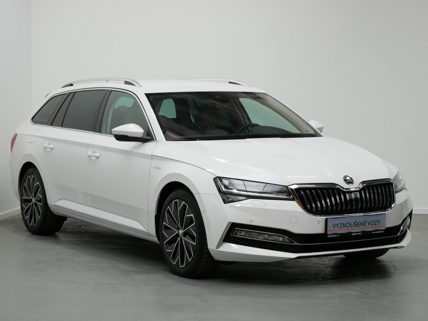 Škoda Superb 2.0 TDI/140 kW/DSG/4x4/L&K/MATRIX/DCC/EL.VÍKO/DPH