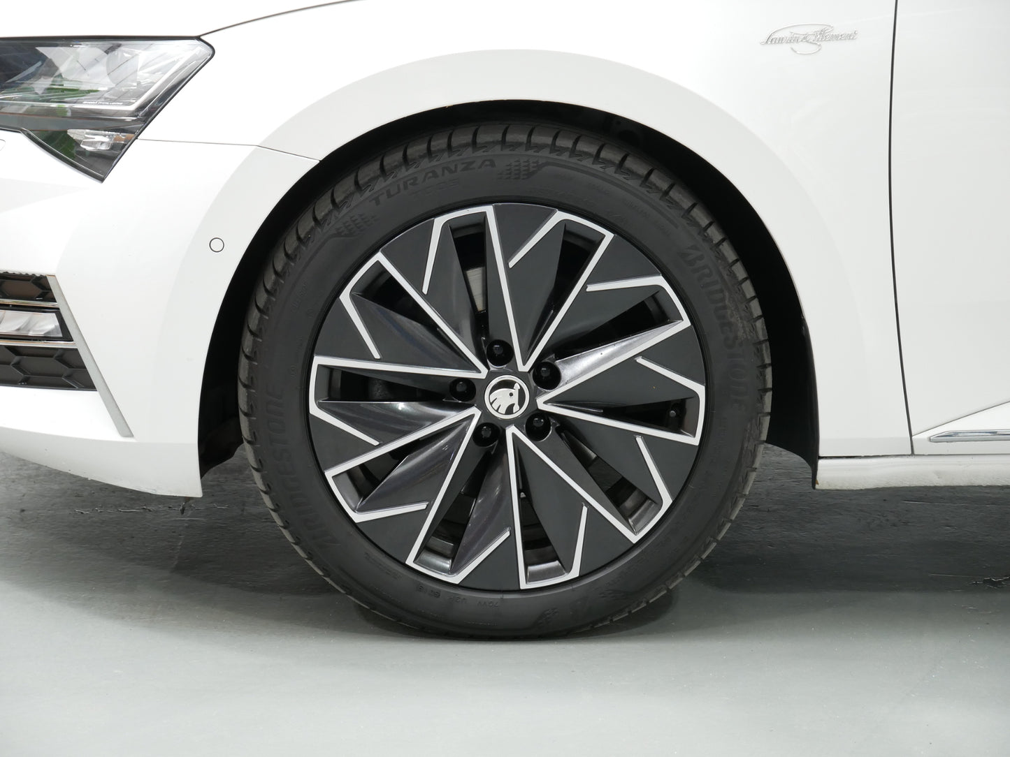 Škoda Superb 2.0 TDI/140 kW/DSG/4x4/L&K/MATRIX/DCC/EL.VÍKO/DPH