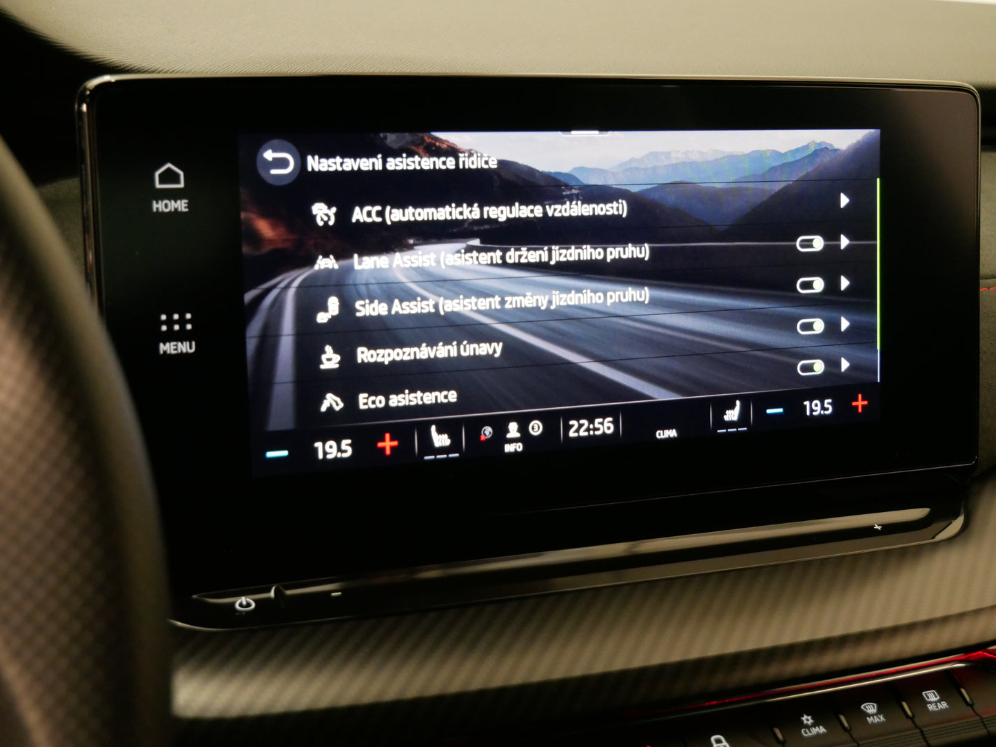 Škoda Octavia RS 2.0 TSI/180 kW/DSG/RS/NAVI/LED/PŘÍPRAVAproTAŽNÉ/CZ