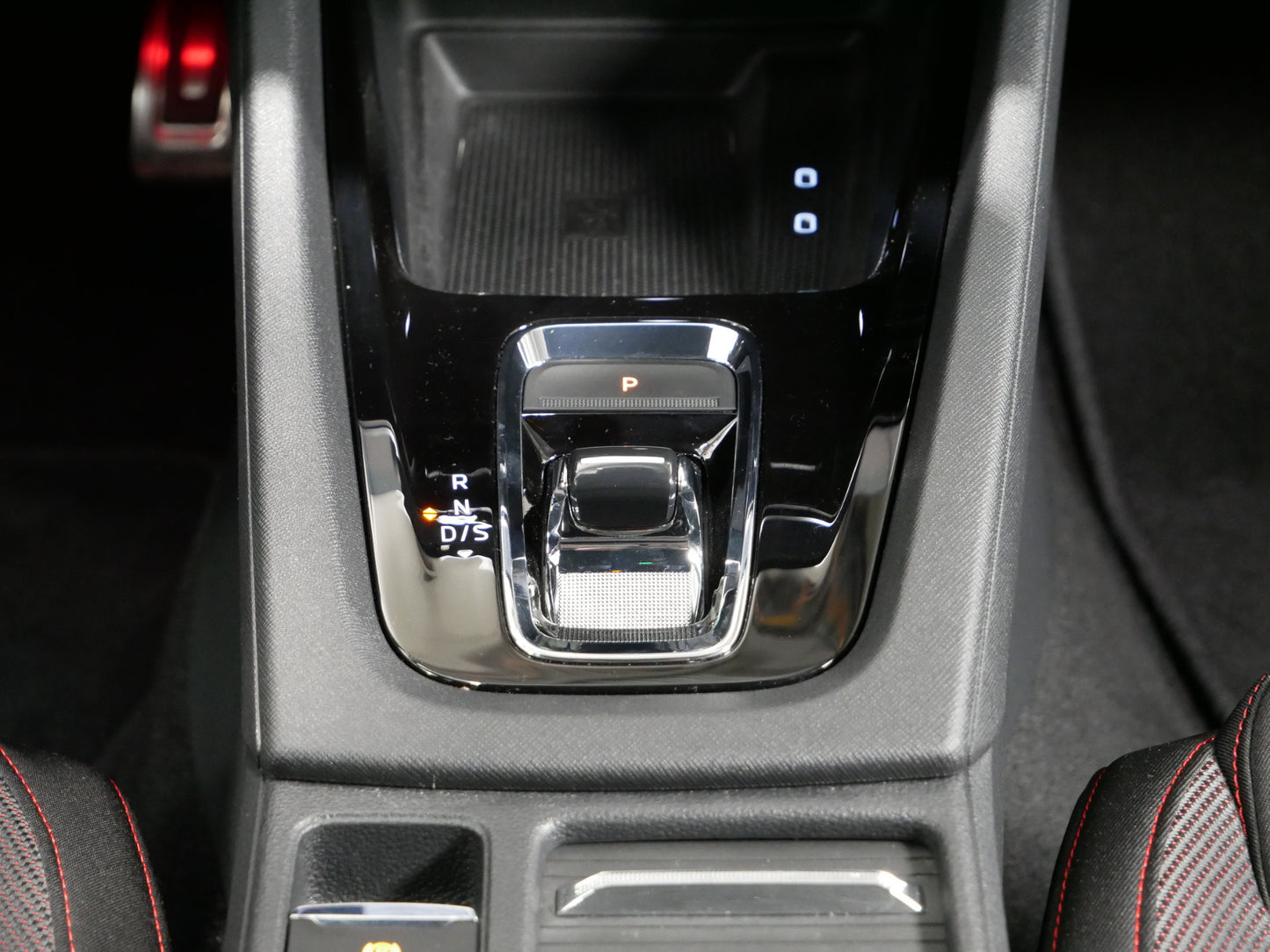 Škoda Octavia RS 2.0 TSI/180 kW/DSG/RS/NAVI/LED/PŘÍPRAVAproTAŽNÉ/CZ