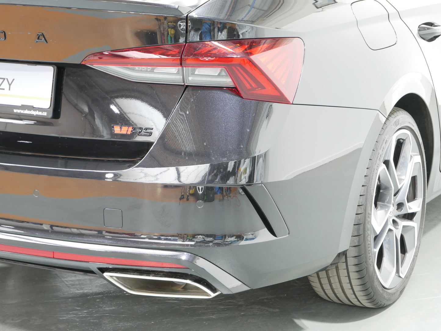 Škoda Octavia RS 2.0 TSI/180 kW/DSG/RS/NAVI/LED/PŘÍPRAVAproTAŽNÉ/CZ