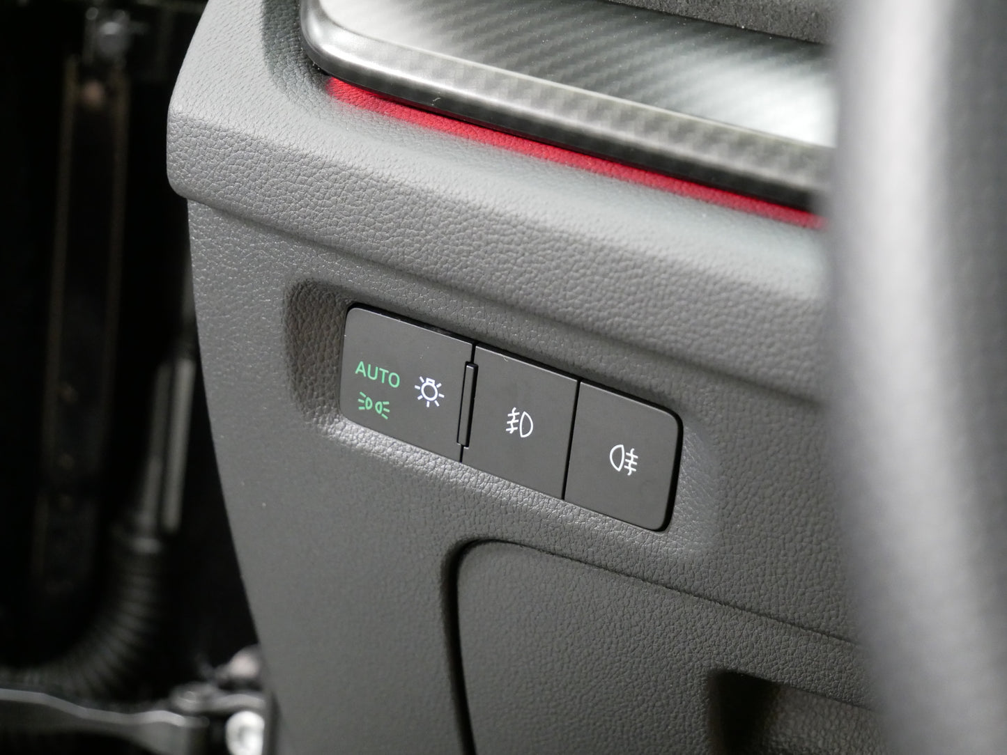 Škoda Octavia RS 2.0 TSI/180 kW/DSG/RS/NAVI/LED/PŘÍPRAVAproTAŽNÉ/CZ