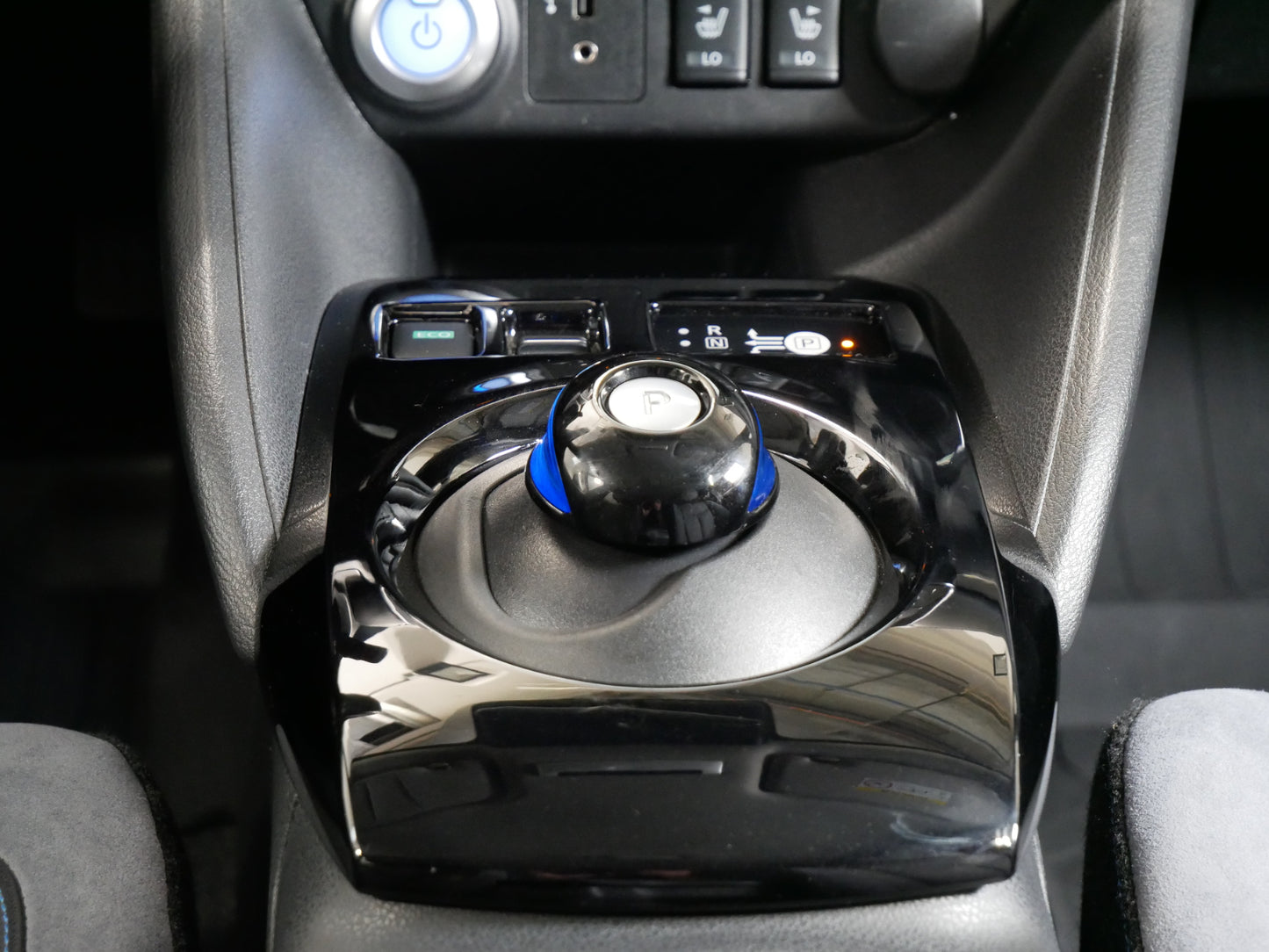 Nissan LEAF TEKNA 110kW/DPH/BOSE/NAVI