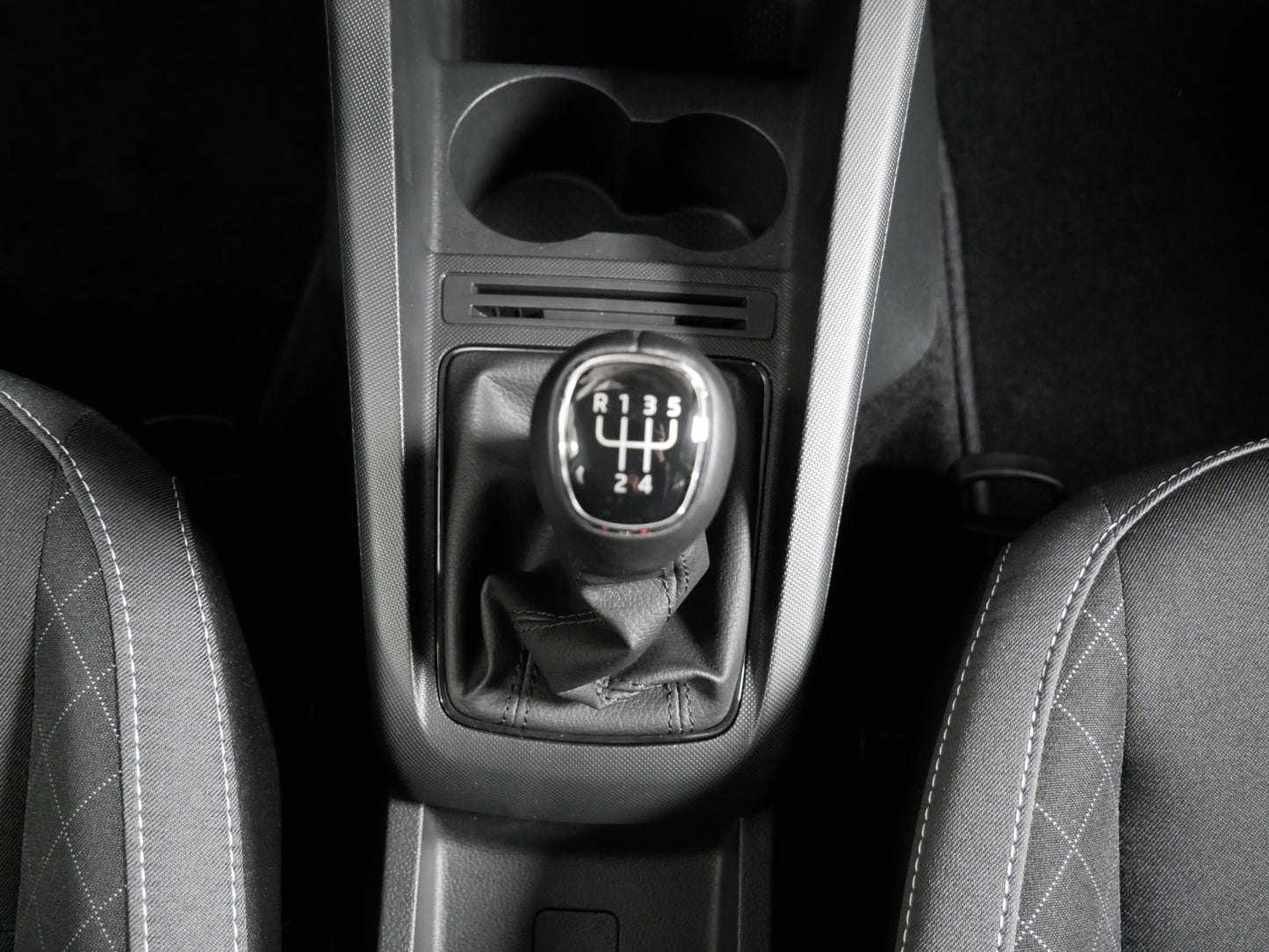 Škoda Fabia 1.0 TSI/70 kW/AmbitionTOP/SIDE/CZ/DPH