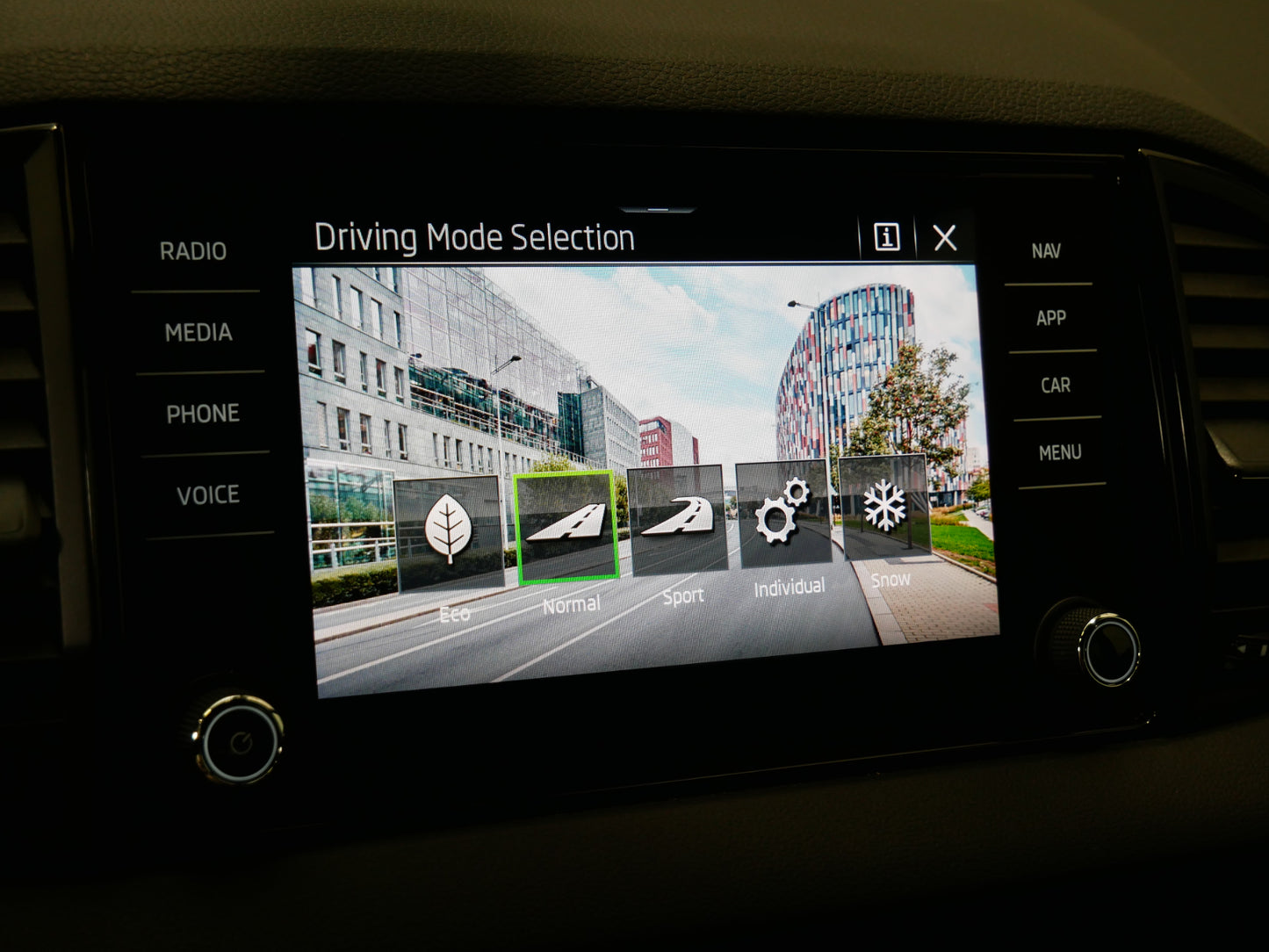 Škoda Karoq 2.0 TDI 110 kW Sportline