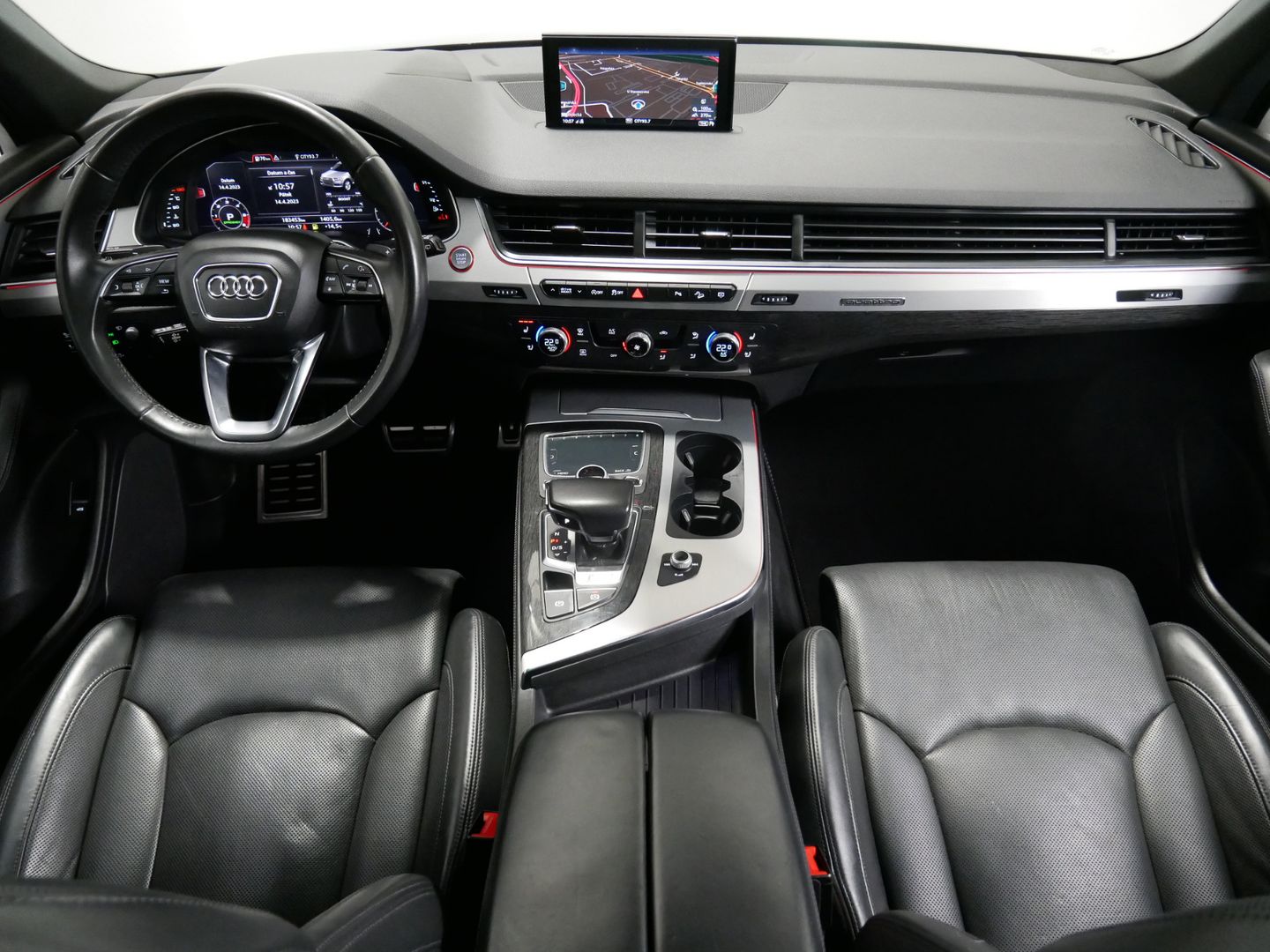 Audi SQ7 4.0 TDI/320 kW/PANO/LED/HUD/VS/ASUS/VALCONA/DPH