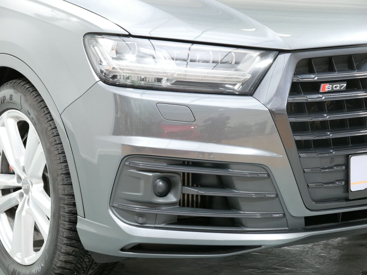 Audi SQ7 4.0 TDI/320 kW/PANO/LED/HUD/VS/ASUS/VALCONA/DPH