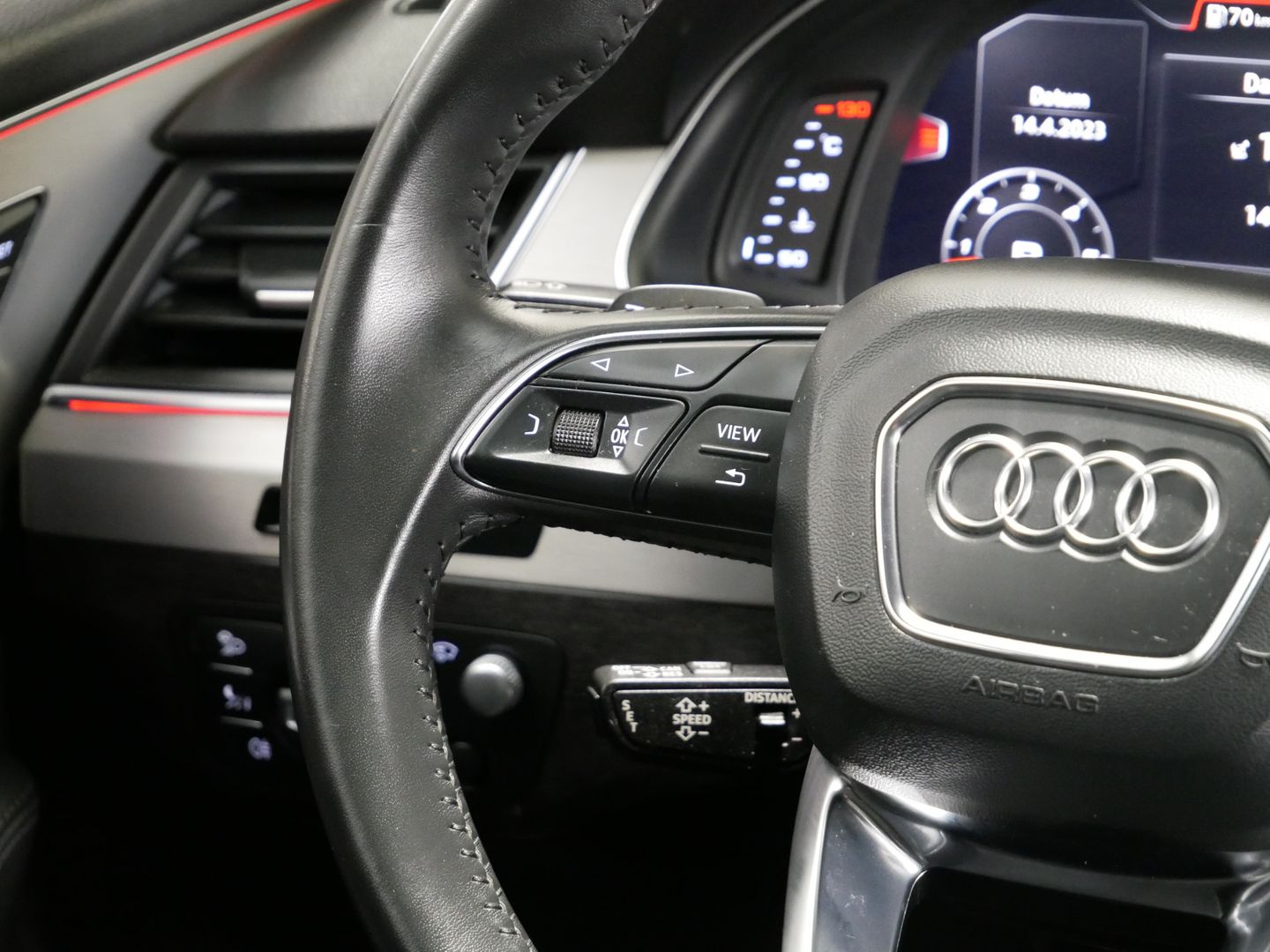 Audi SQ7 4.0 TDI/320 kW/PANO/LED/HUD/VS/ASUS/VALCONA/DPH