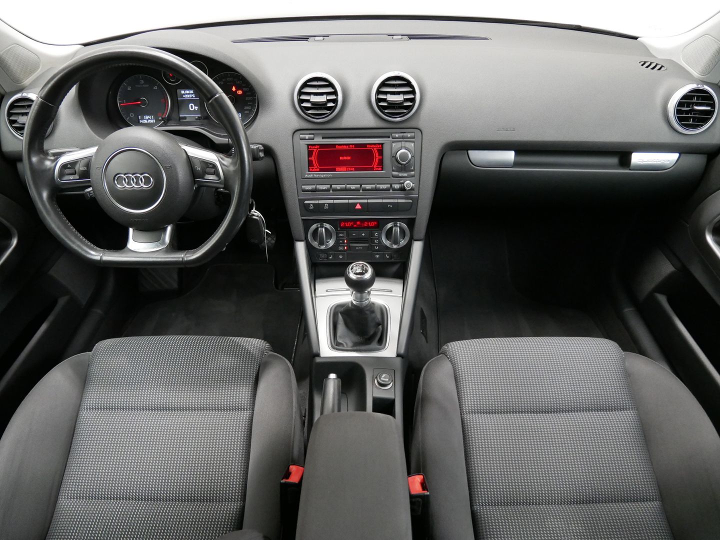 Audi A3 2.0 TDI/125 kW/4x4/S-LINE/PDC