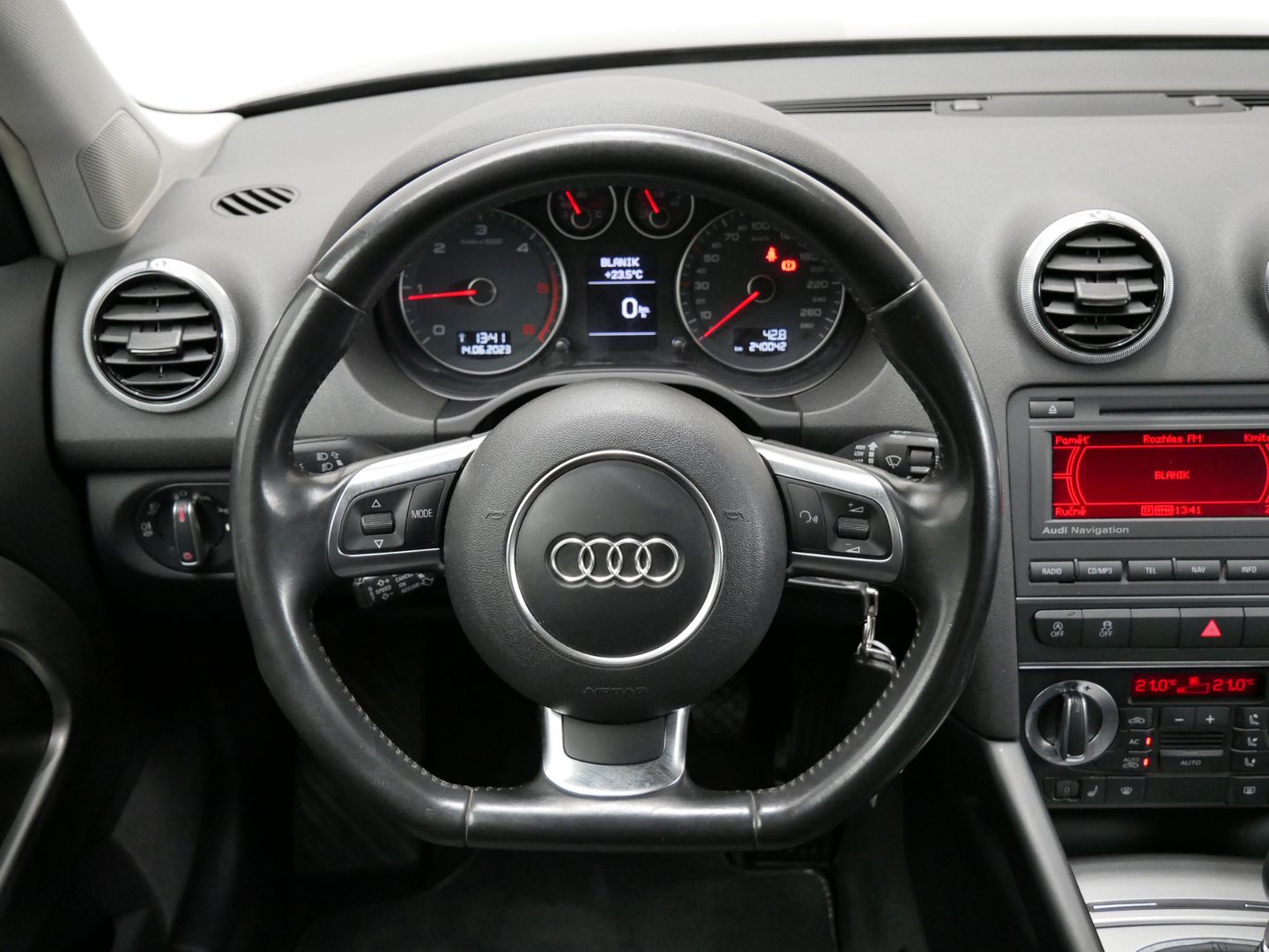 Audi A3 2.0 TDI/125 kW/4x4/S-LINE/PDC