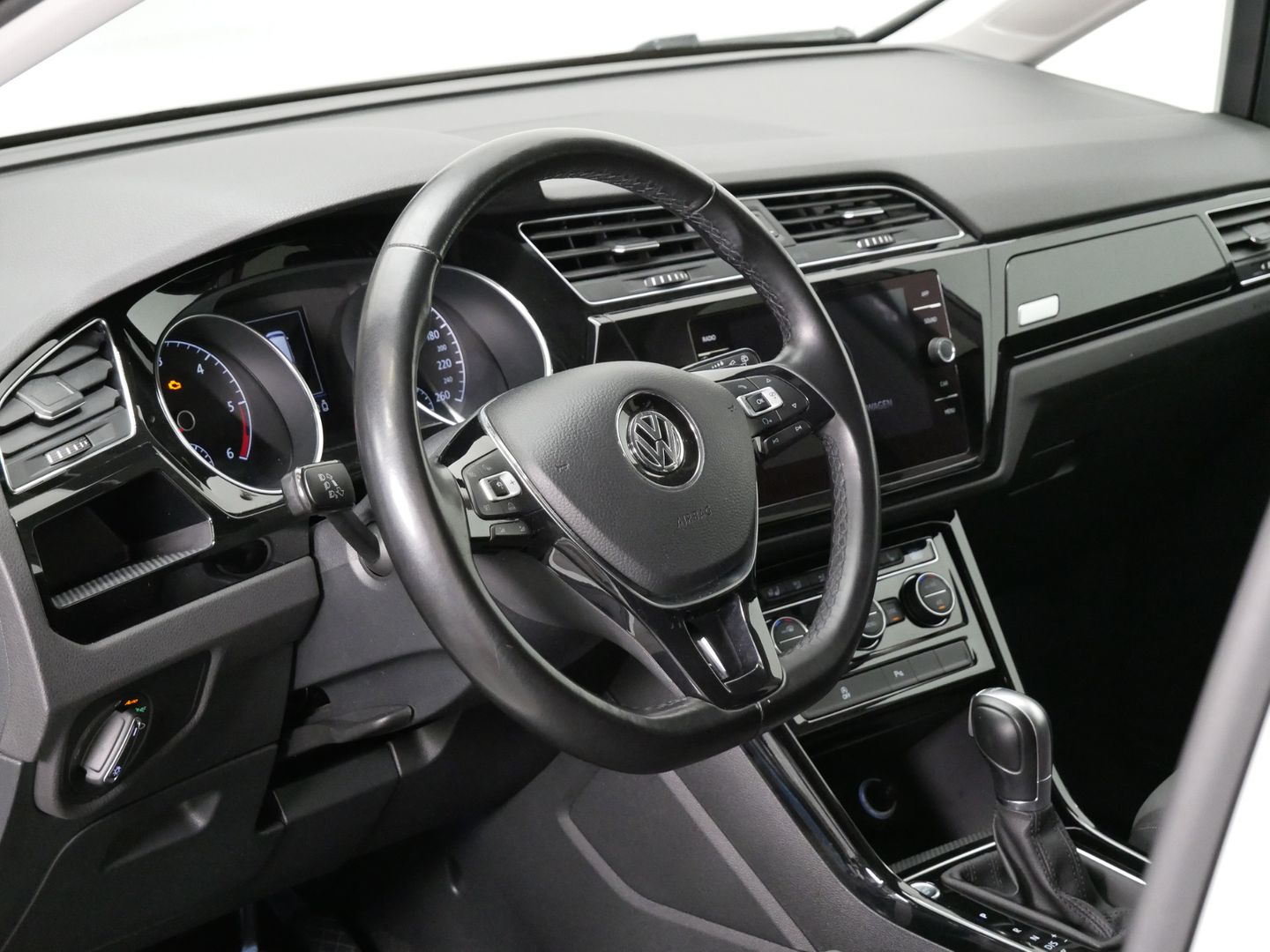 Volkswagen Touran 2.0 TDI/110kW/HIGHLINE/LED/DPH
